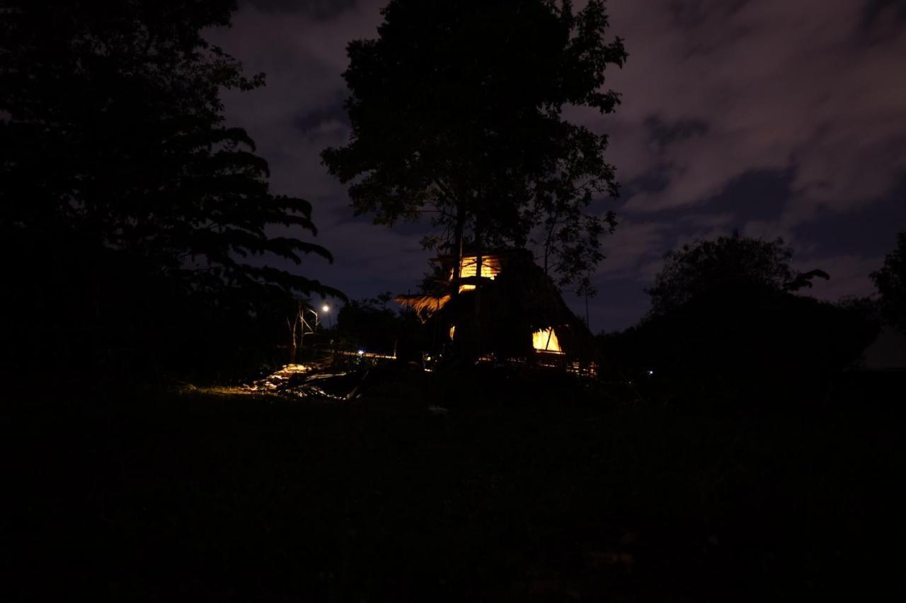 ホテル Royal Mountain Hut Ratchaburi エクステリア 写真
