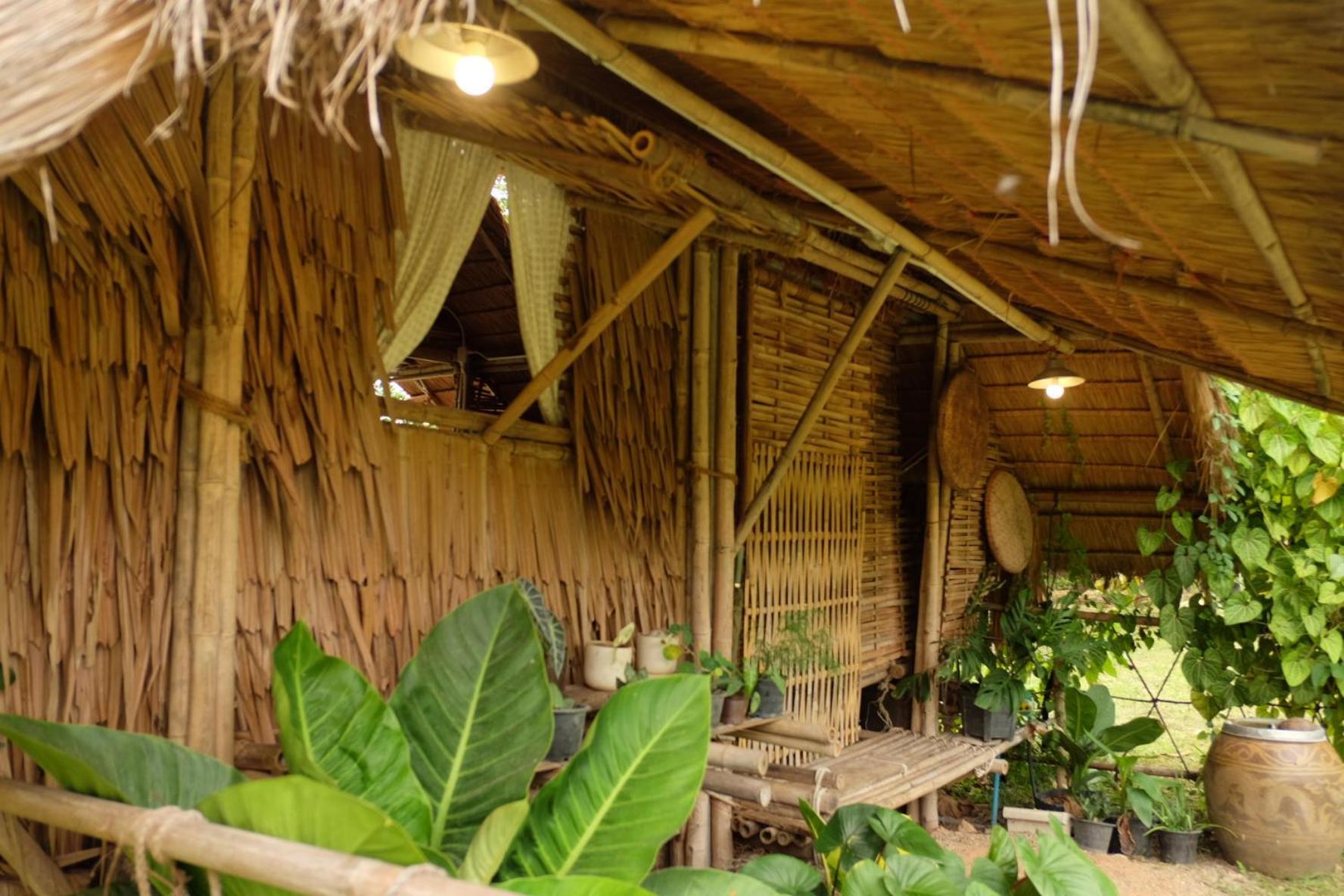 ホテル Royal Mountain Hut Ratchaburi 部屋 写真